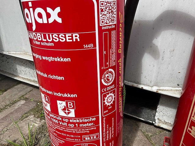 Ajax schuim 6 liter brandblusser (2x) - afbeelding 4 van  7