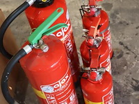 Ajax schuimbrandblussers, 2 & 6ltr schuim - 5 stuks - afbeelding 1 van  5
