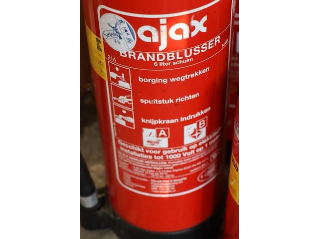 Ajax schuimbrandblussers, 2 & 6ltr schuim - 5 stuks - afbeelding 2 van  5