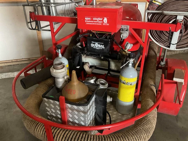 Ajax / ziegler mobiele brandblusinstallatie - afbeelding 5 van  11