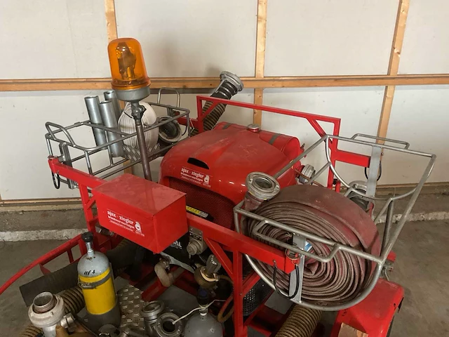 Ajax / ziegler mobiele brandblusinstallatie - afbeelding 6 van  11