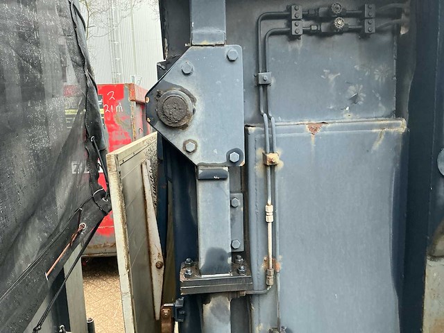 Ajk 19m3 haakarm / kabel container/grondbak met milieu kleppen - afbeelding 16 van  18