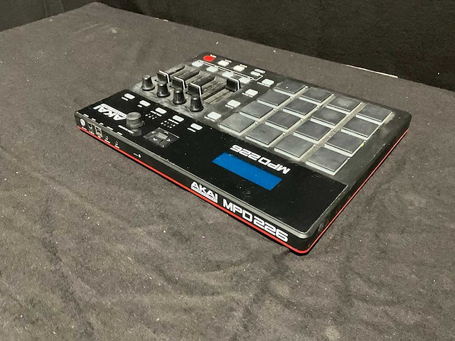 Akai mpd226 midi sample unit - afbeelding 1 van  3