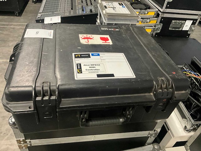 Akai mpd32 digitale mengtafel - afbeelding 5 van  6