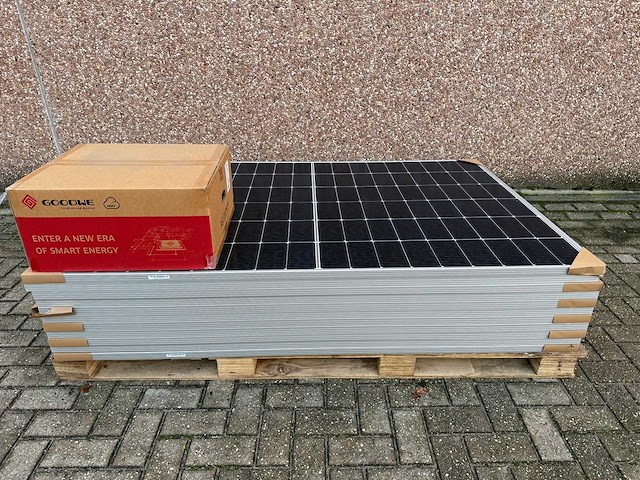 Akcome - set van 12 zonnepanelen (430 wp) - goodwe 5k omvormer - afbeelding 1 van  9