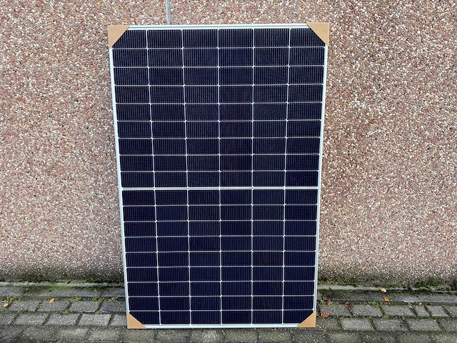 Akcome - set van 12 zonnepanelen (430 wp) - goodwe 5k omvormer - afbeelding 2 van  9