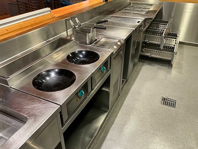 Ake-ideal - koelwerkbank en saladettelijn (c) - afbeelding 12 van  12