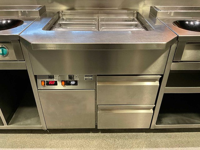 Ake-ideal - koelwerkbank en saladettelijn (c) - afbeelding 2 van  9