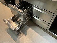 Ake-ideal - koelwerkbank en saladettelijn (c) - afbeelding 8 van  9