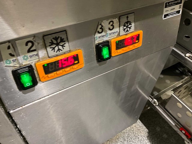 Ake-ideal - koelwerkbank en saladettelijn (c) - afbeelding 18 van  20