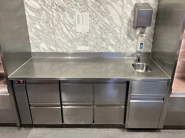 Ake-ideal - koelwerkbank met spoeltafel - afbeelding 1 van  10