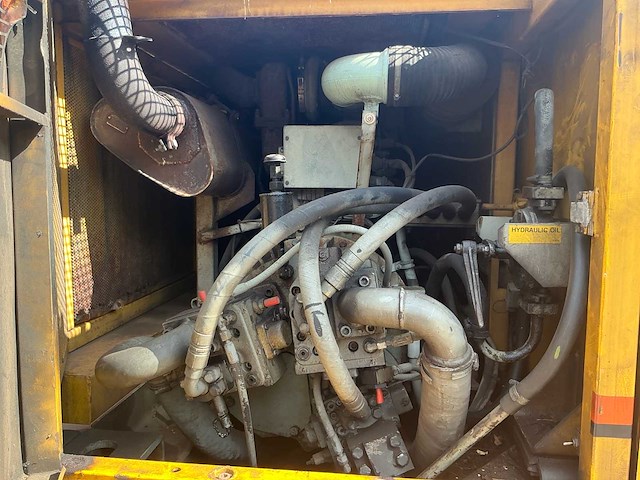 Akerman h7mc banden graafmachine - afbeelding 15 van  38