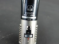 Akg d202 dynamische microfoon te zijn, ook wel bekend als de "sound rocket" vanwege zijn kenmerkende conische ontwerp - afbeelding 3 van  5