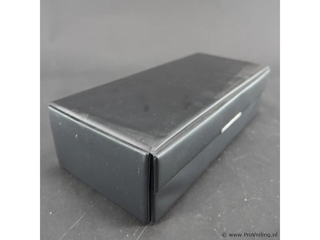 Akg d202 dynamische microfoon te zijn, ook wel bekend als de "sound rocket" vanwege zijn kenmerkende conische ontwerp - afbeelding 5 van  5