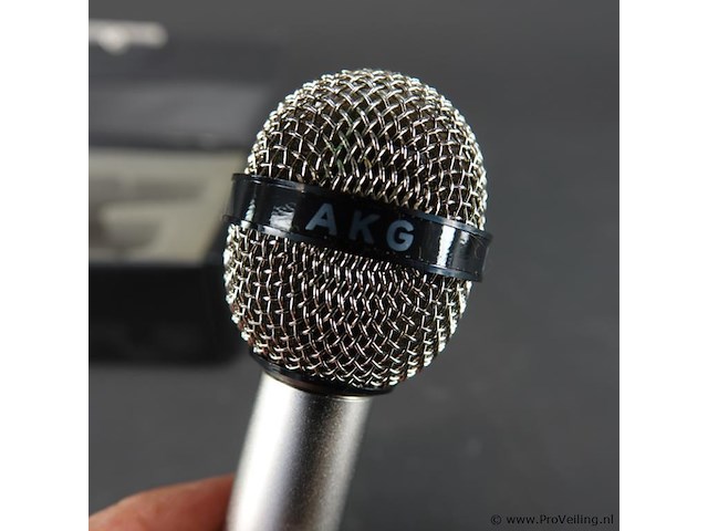 Akg d707c dynamische cardioïde microfoon - afbeelding 3 van  6