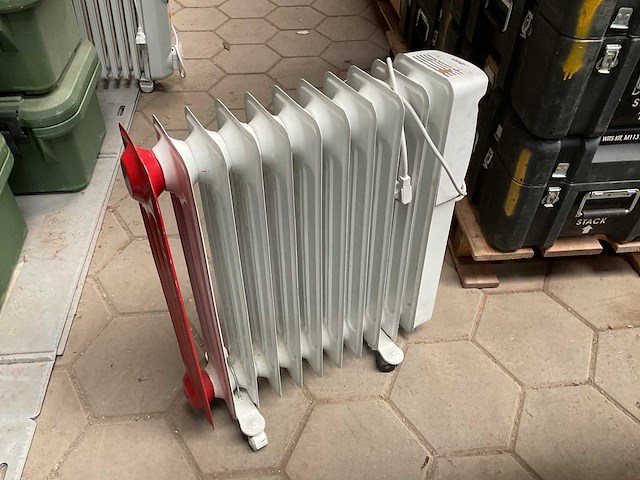 Ako glen dimplex r 9 11 tsiii electrische radiator - afbeelding 3 van  4