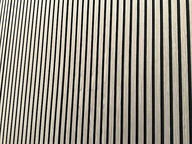Akoestisch wandpaneel - 2600x600x21mm - walnoot (20x) - afbeelding 4 van  6