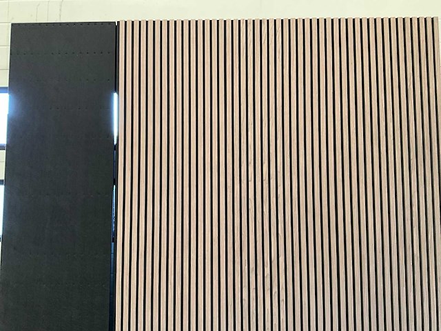 Akoestisch wandpaneel - 2600x600x21mm - walnoot (20x) - afbeelding 5 van  6