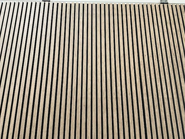 Akoestisch wandpaneel - grijs eiken - 2800x600x21mm (20x) - afbeelding 4 van  7
