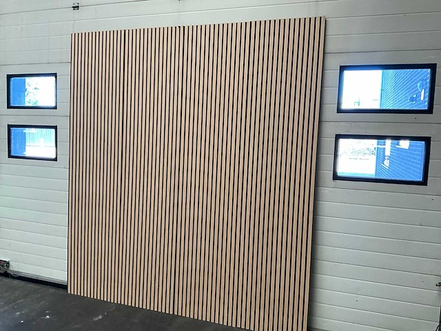 Akoestisch wandpaneel licht eiken 2600x60mm (12x) - afbeelding 7 van  9