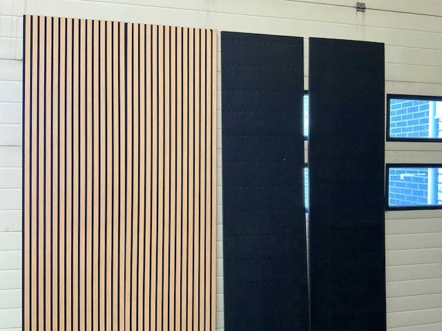 Akoestisch wandpaneel licht eiken 2600x60mm (12x) - afbeelding 2 van  9