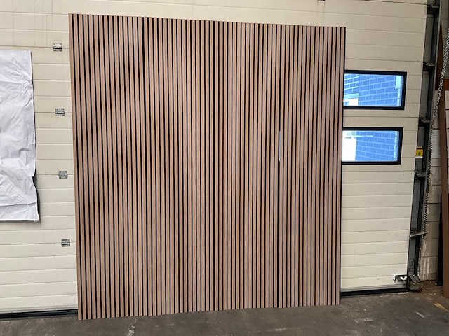 Akoestisch wandpaneel licht walnoot 2600x600mm (12x) - afbeelding 1 van  10