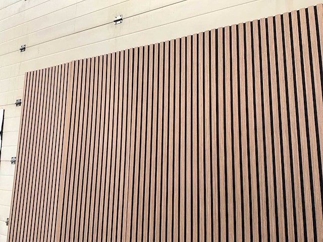 Akoestisch wandpaneel licht walnoot 2600x600mm (12x) - afbeelding 2 van  6