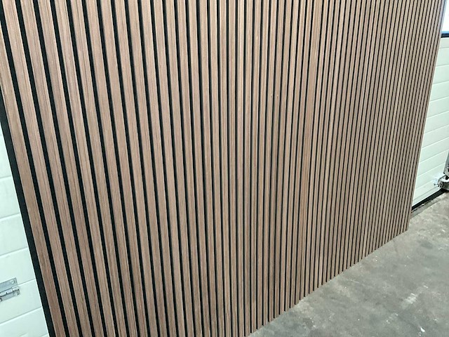 Akoestisch wandpaneel walnoot 2600x600mm (8x) - afbeelding 7 van  8