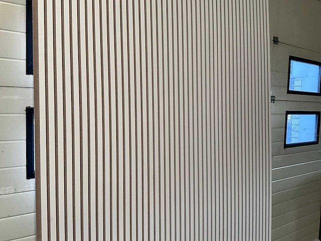 Akoestisch wandpaneel wit/beige 2800x600x21mm (8x) - afbeelding 5 van  6