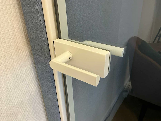 Akoestische belcel - afbeelding 8 van  9