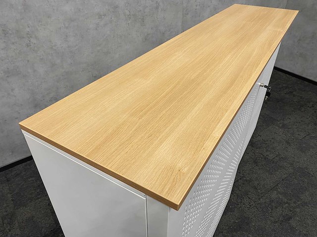 Akoestische schuifdeurkast wit - met sleutel - afbeelding 5 van  14