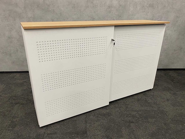 Akoestische schuifdeurkast wit - met sleutel - afbeelding 14 van  14