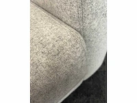 Akoestische sofa met metalen bijzettafel - afbeelding 11 van  12