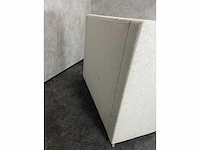 Akoestische sofa met metalen bijzettafel - afbeelding 8 van  12