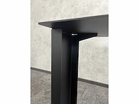 Akoestische sofa met metalen bijzettafel - afbeelding 3 van  12