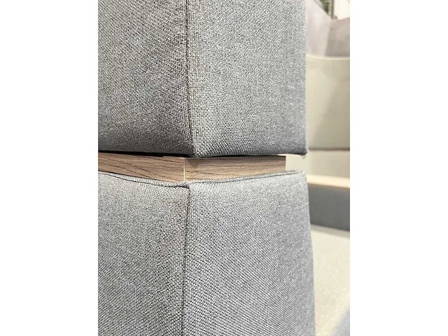 Akoestische sofa met verlichting - afbeelding 3 van  13