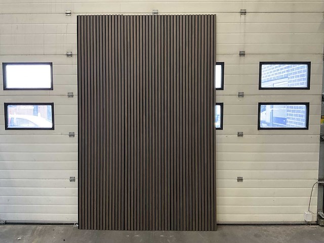Akoestische wandpaneel - 2800x600x21mm - gerookt walnoot (12x) - afbeelding 1 van  5