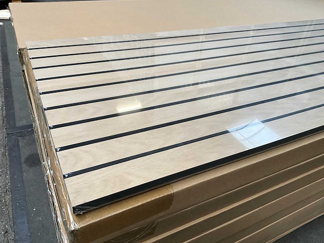 Akoestische wandpanelen eiken - extra breed 280x60 cm (40x) - afbeelding 4 van  4