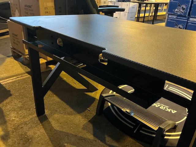 Akracing gaming bureau opstelling - afbeelding 8 van  12