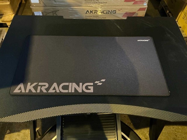 Akracing gaming bureau opstelling - afbeelding 11 van  12