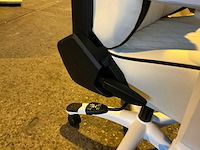 Akracing gaming bureau opstelling - afbeelding 3 van  12