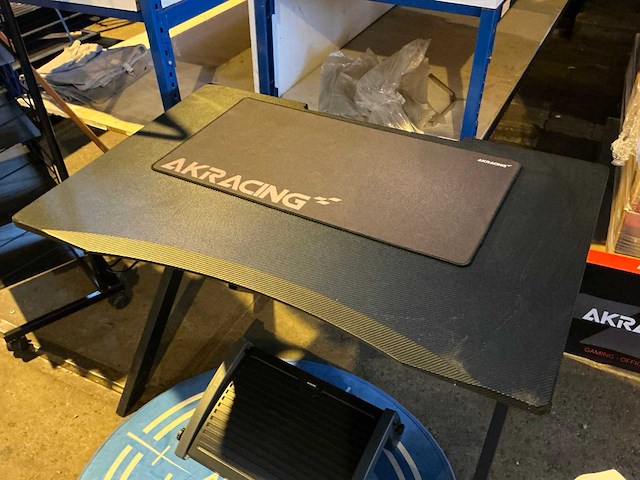 Akracing gaming bureau opstelling - afbeelding 9 van  12