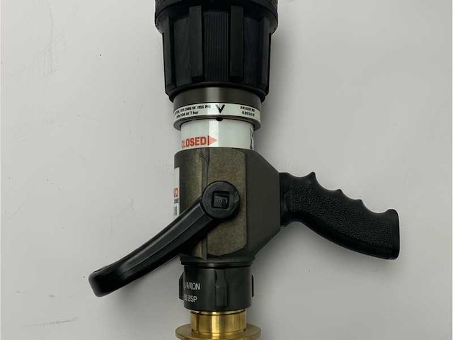 Akron 1704 turbojet bsp fire nozzle with adjustable flow - afbeelding 6 van  6