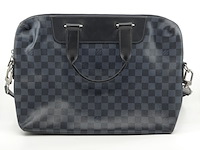 Aktetas, louis vuitton