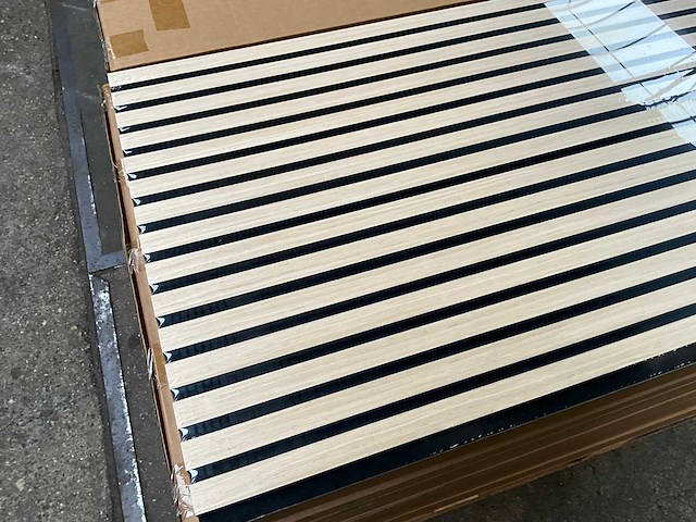 Akupanel - eiken - akoestisch wandpaneel 280x60 cm (60x) - afbeelding 2 van  4