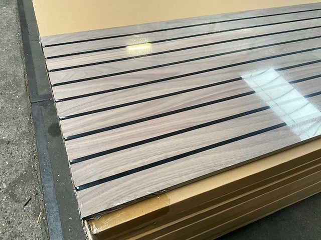 Akupanel walnoot luxe breed akoestisch wandpaneel 280x60 cm (66x) - afbeelding 4 van  4