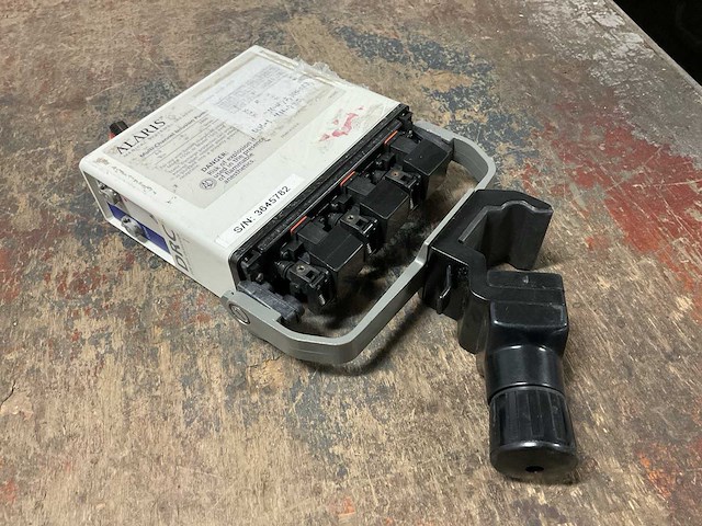 Alaris 2860 series multi channel infusion pump (2x) - afbeelding 5 van  6