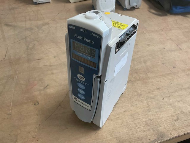 Alaris 8100 pump - afbeelding 2 van  5