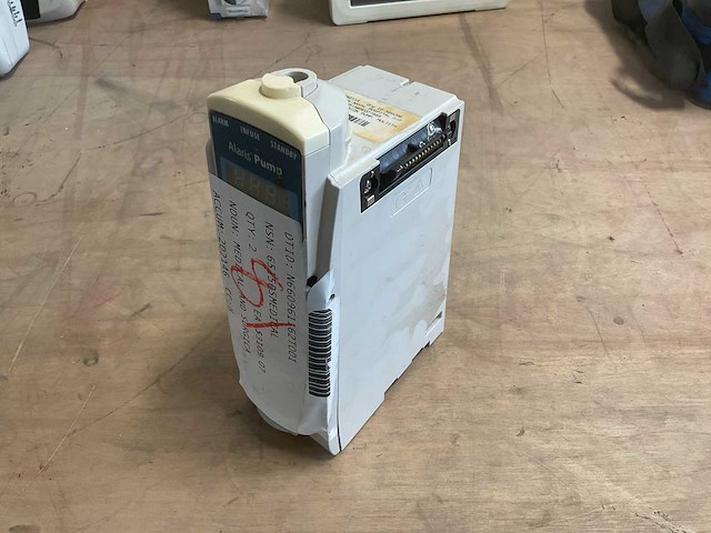 Alaris 8100 pump - afbeelding 2 van  5