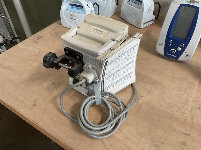 Alaris pc 8015 series infusion controller - afbeelding 3 van  5